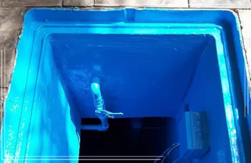 تنظيف عميق لشركة عزل خزانات بجدة 0590598644 شركة عوازل العرب في شركة عوازل العرب يقوم باستخدام ادوات لتنظيف اسطح الخزان بعمق